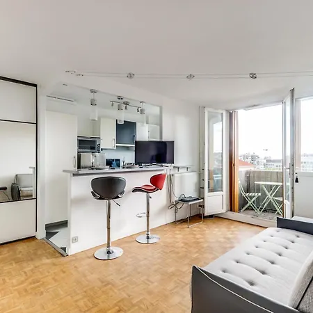 Apartment Avec Balcon Vue Degagee *